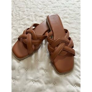 Old Navy Woven Strap Sandals - 8 - NWOT!